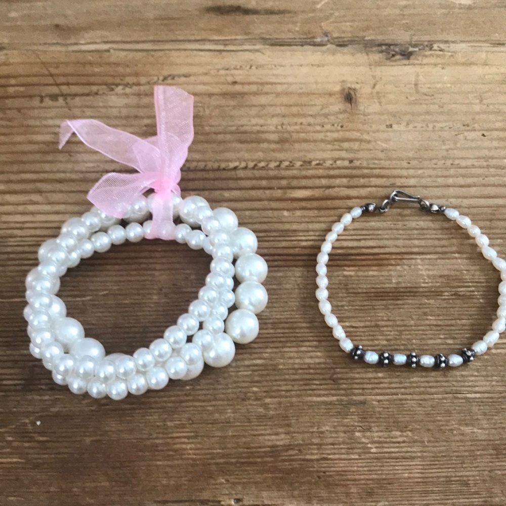 Pearl bracelet set